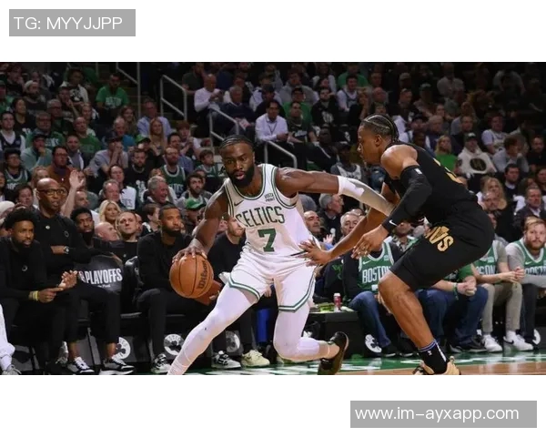 骑士季后赛最大威胁竟是绿军优势与弱点的较量 骑士季后赛最大威胁竟是绿军优势与弱点的较量