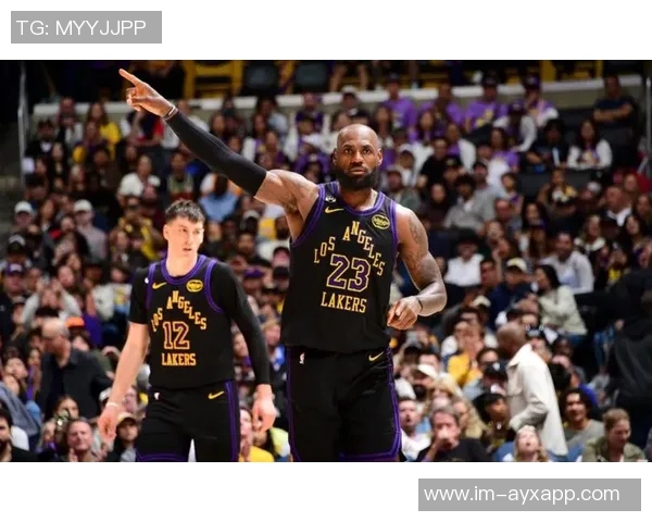 詹姆斯出战背靠背成疑湖人对决猛龙胜率微弱差距分析