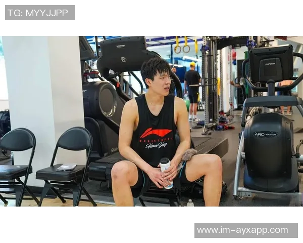 杨瀚森与队友沟通更加顺畅英语理解能力显著提升